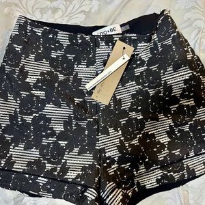 Do + Be Womens Shorts